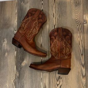 Cowgirl boots Size 6